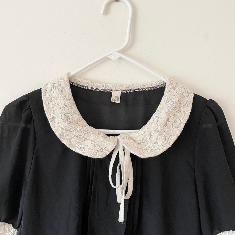 🛍3/$20 Statement Collar Waffle Blouse - Picture 5 of 8